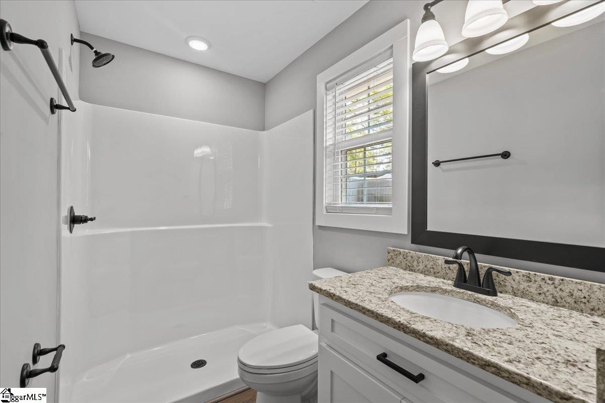 18 Gordon Street Spartanburg, SC 29301