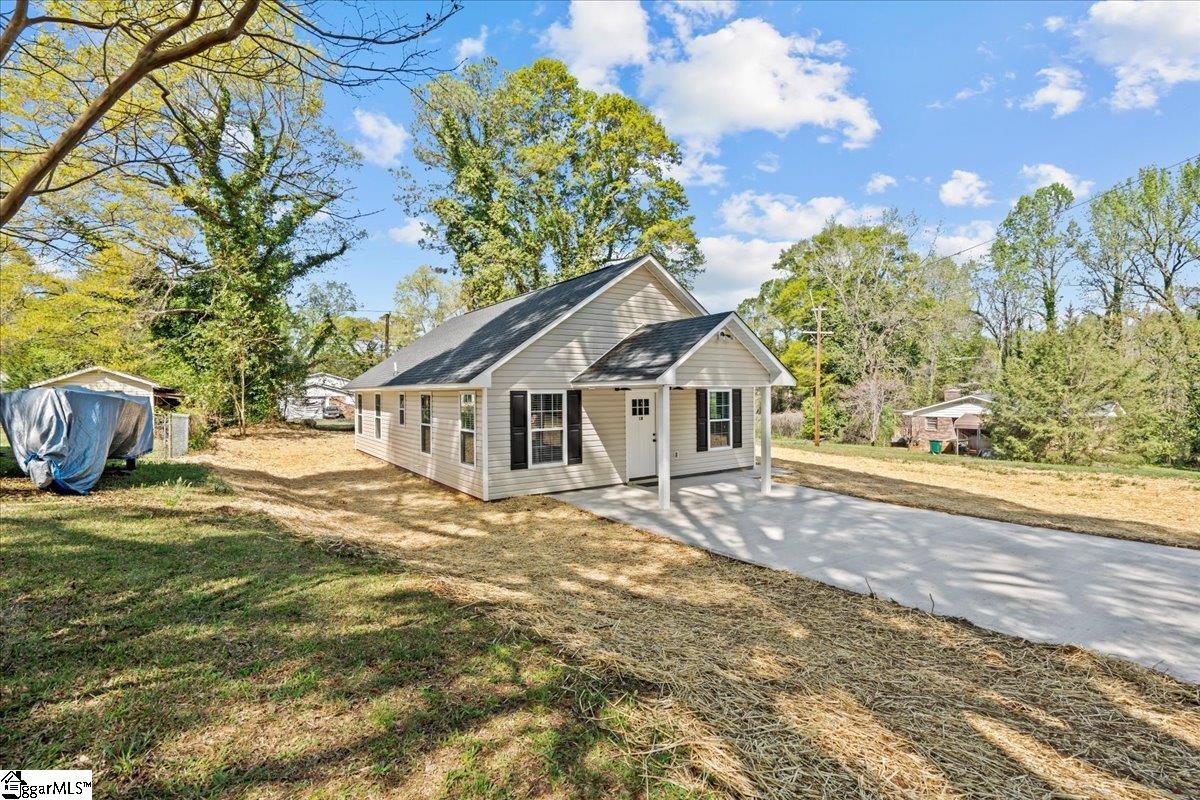 18 Gordon Street Spartanburg, SC 29301