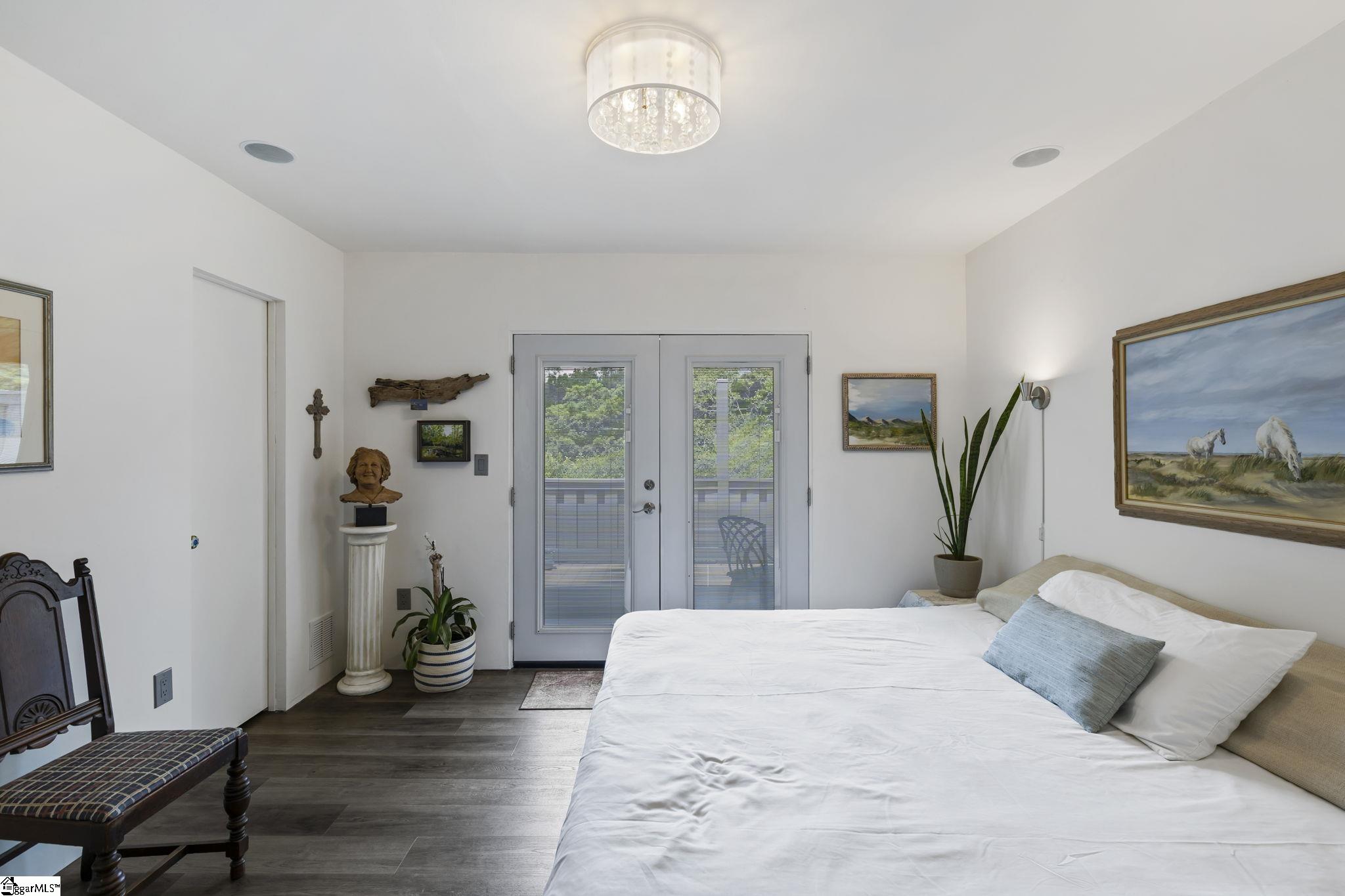 216 Rodney Avenue Greenville, SC 29617