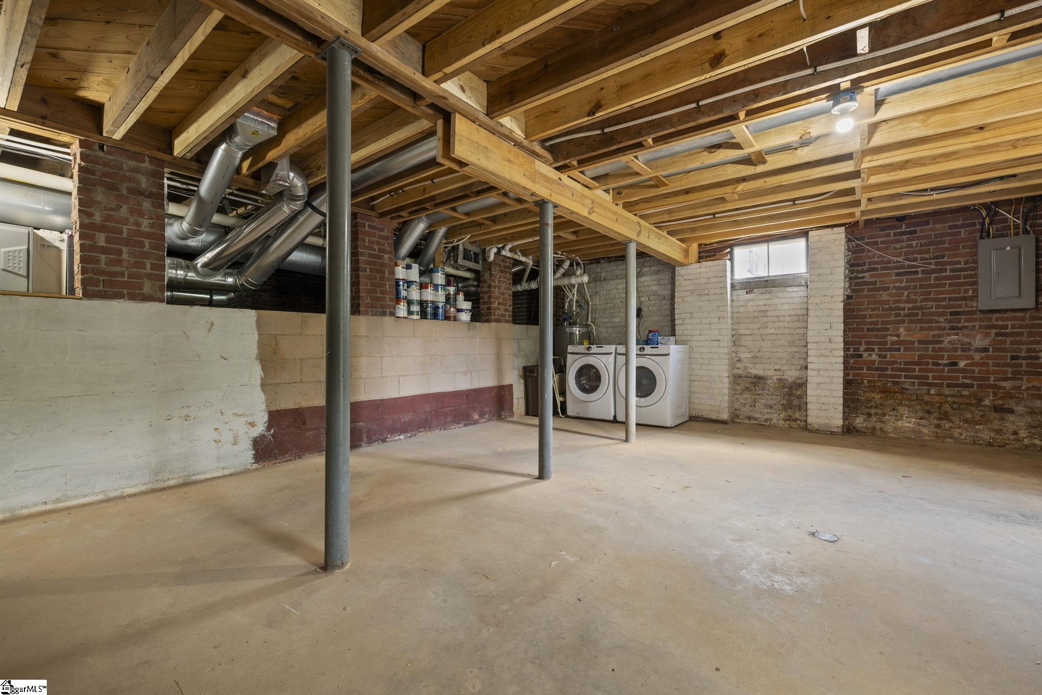 216 Rodney Avenue Greenville, SC 29617