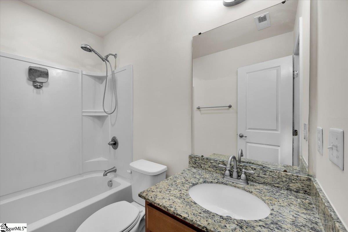 212 Sandusky Lane Simpsonville, SC 29680