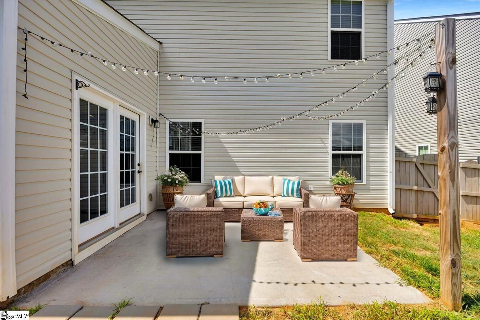 212 Sandusky Lane Simpsonville, SC 29680
