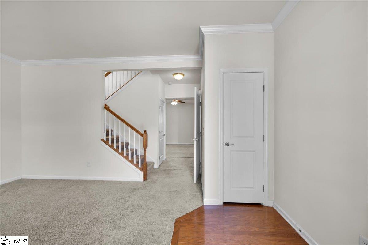 212 Sandusky Lane Simpsonville, SC 29680