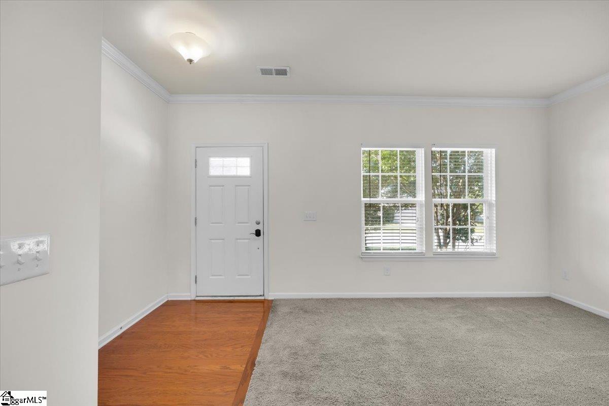 212 Sandusky Lane Simpsonville, SC 29680