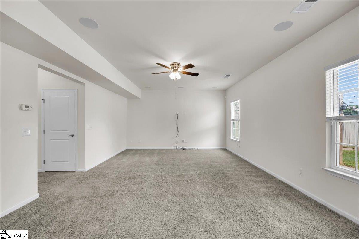 212 Sandusky Lane Simpsonville, SC 29680