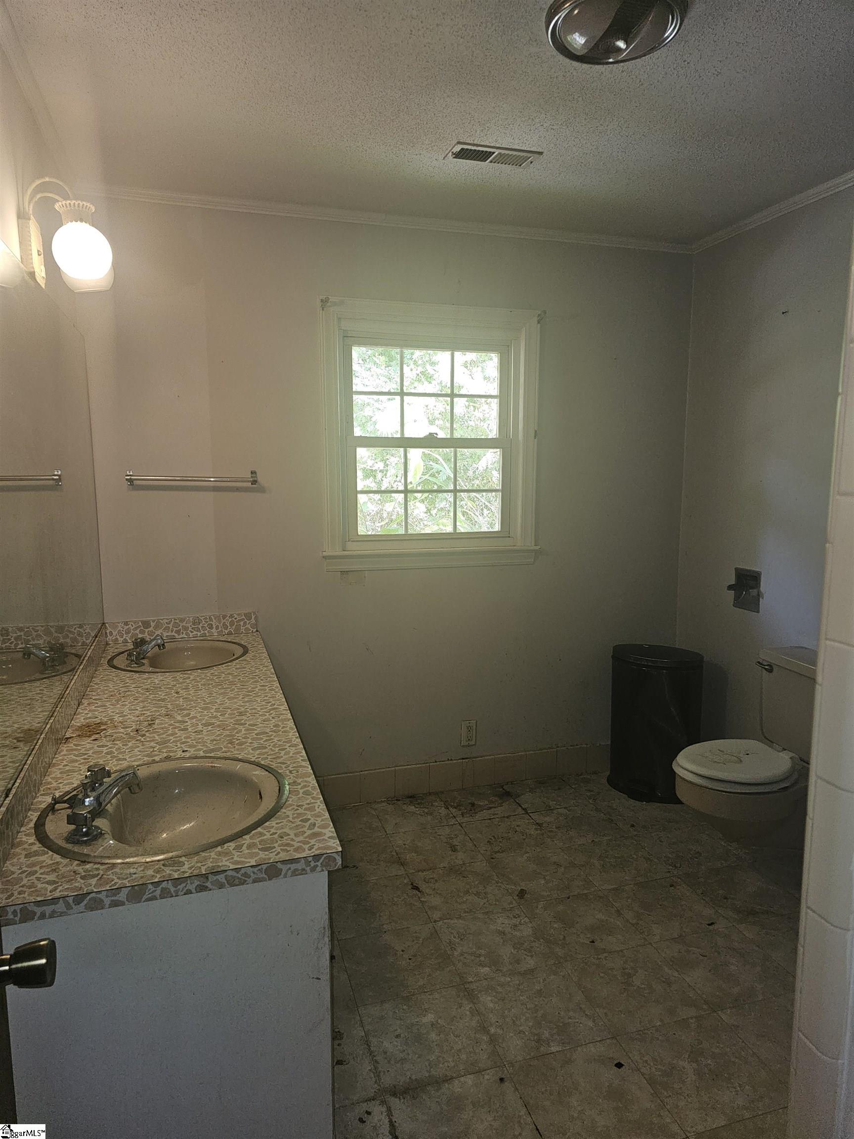 200 Tucker Road Spartanburg, SC 29306