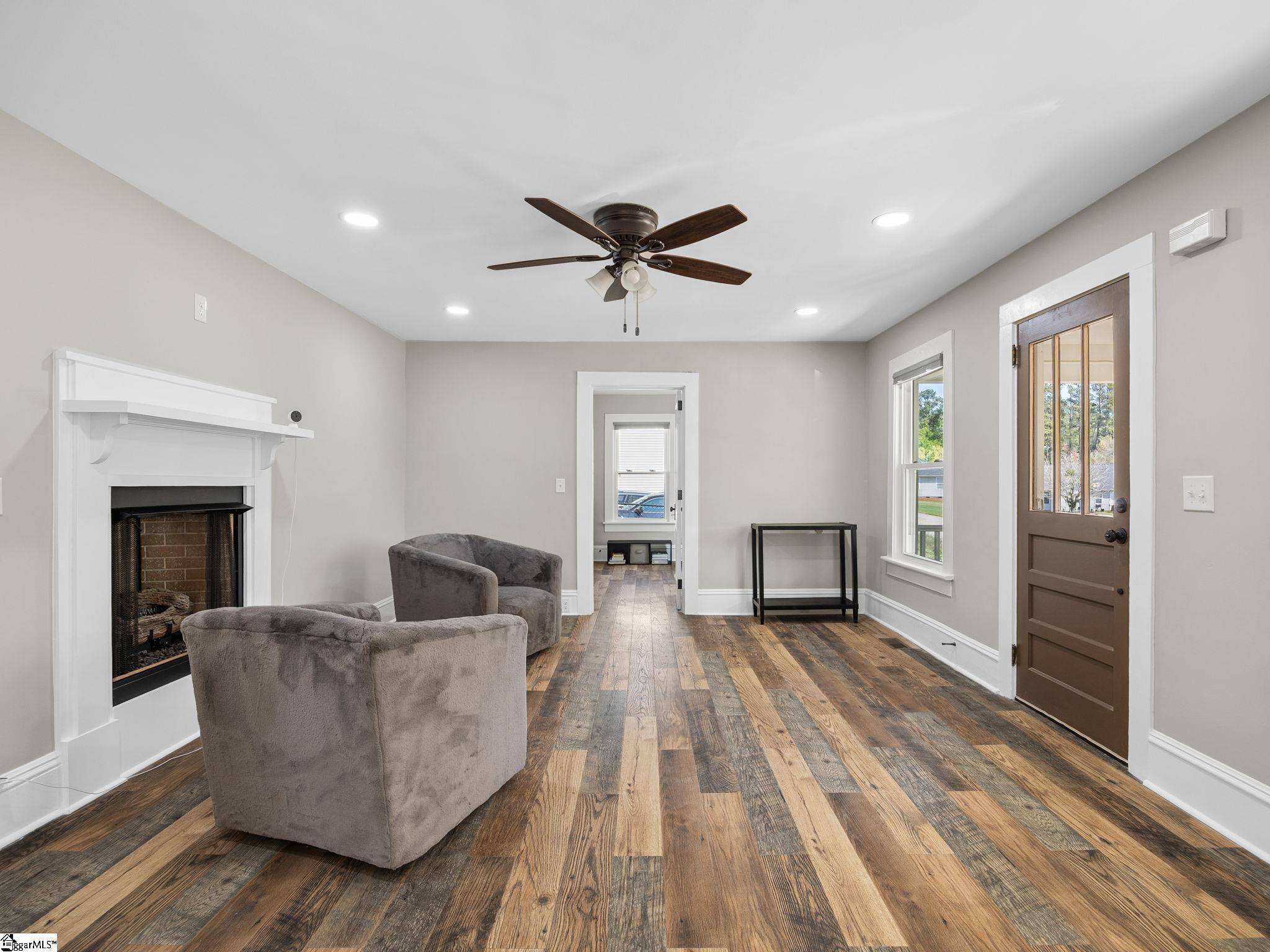 242 W Clark Road Inman, SC 29349
