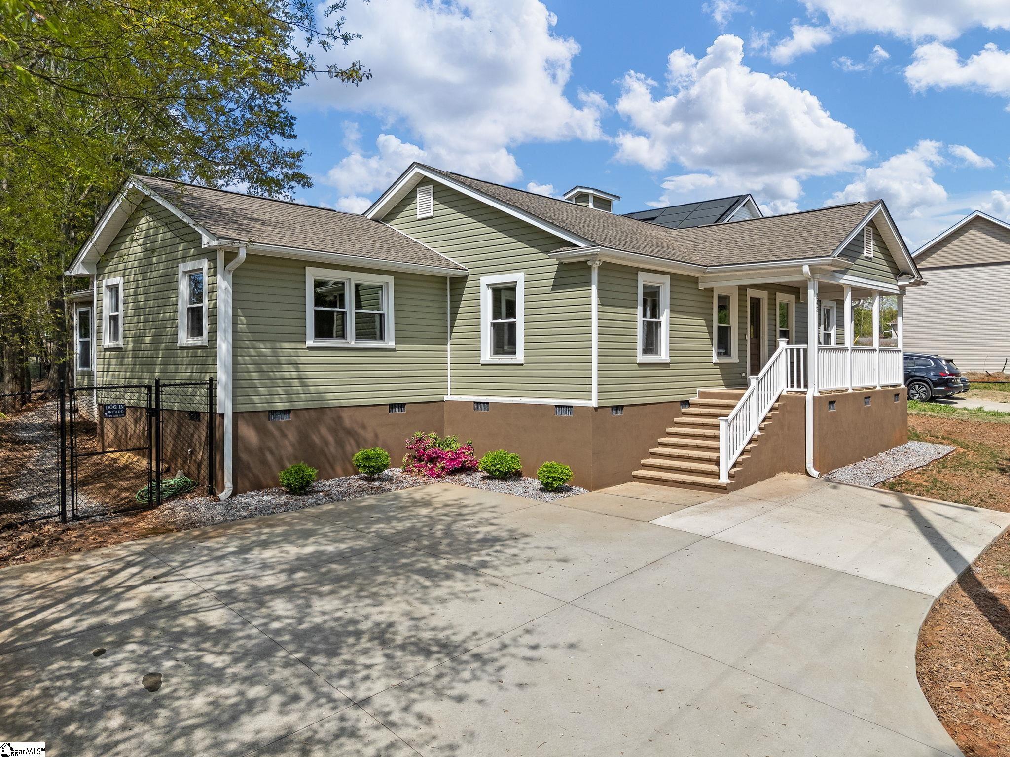 242 W Clark Road Inman, SC 29349