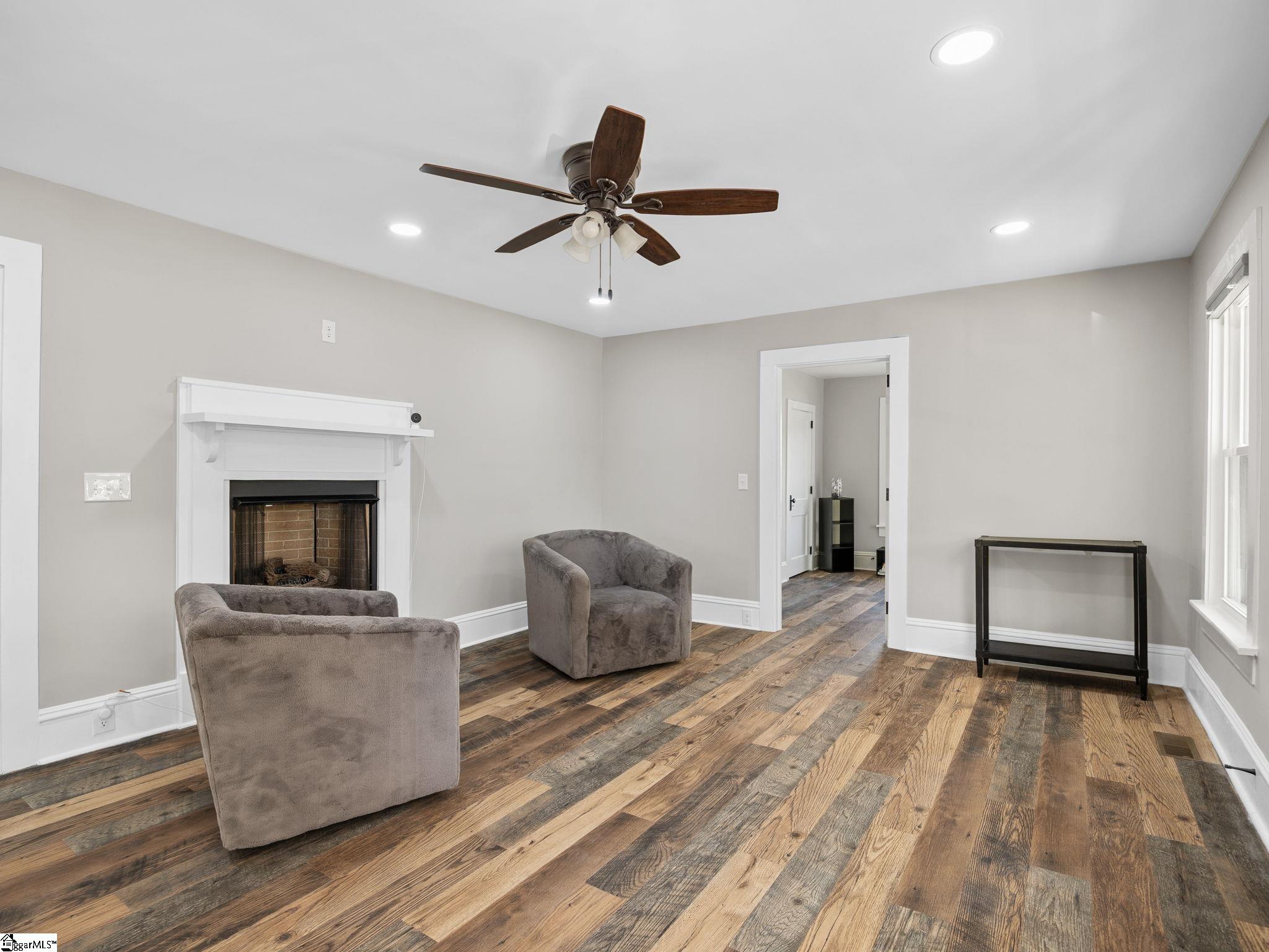 242 W Clark Road Inman, SC 29349