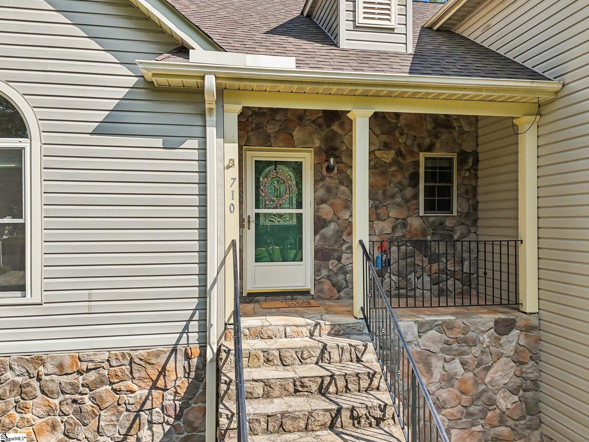 710 Pineapple Pointe Greenville, SC 29607
