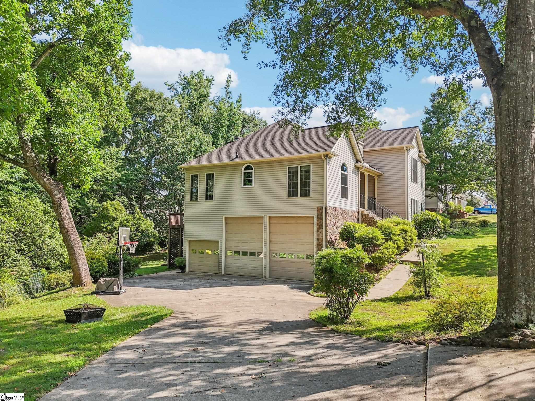 710 Pineapple Pointe Greenville, SC 29607