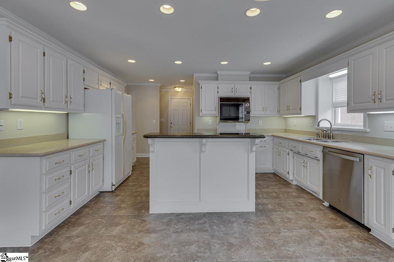 10 March Winds Court Greer, SC 29650