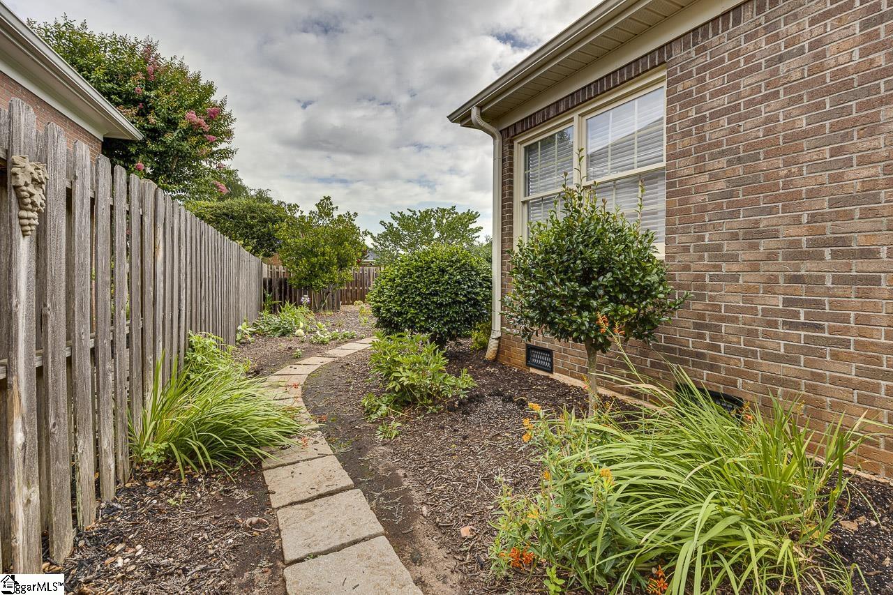 10 March Winds Court Greer, SC 29650