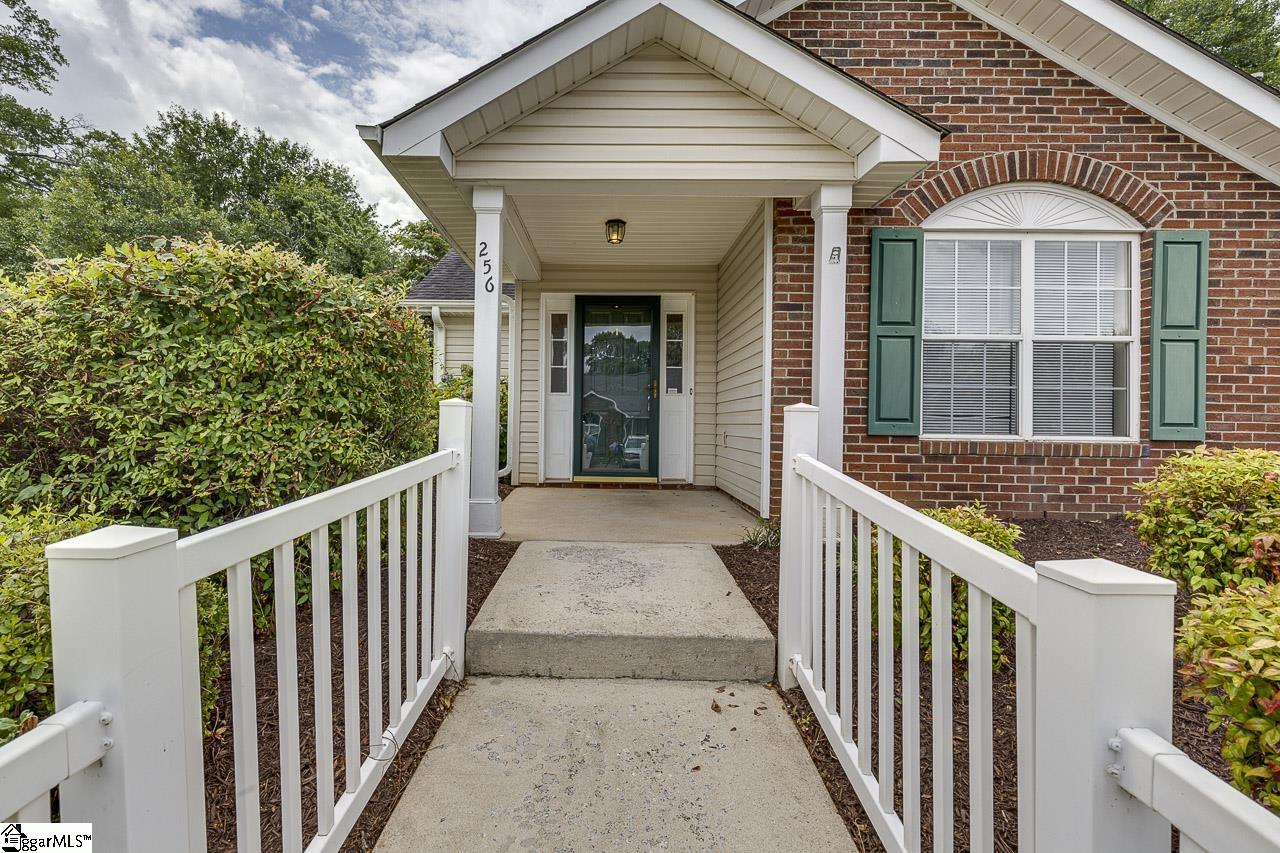256 Weston Valley Drive Moore, SC 29369