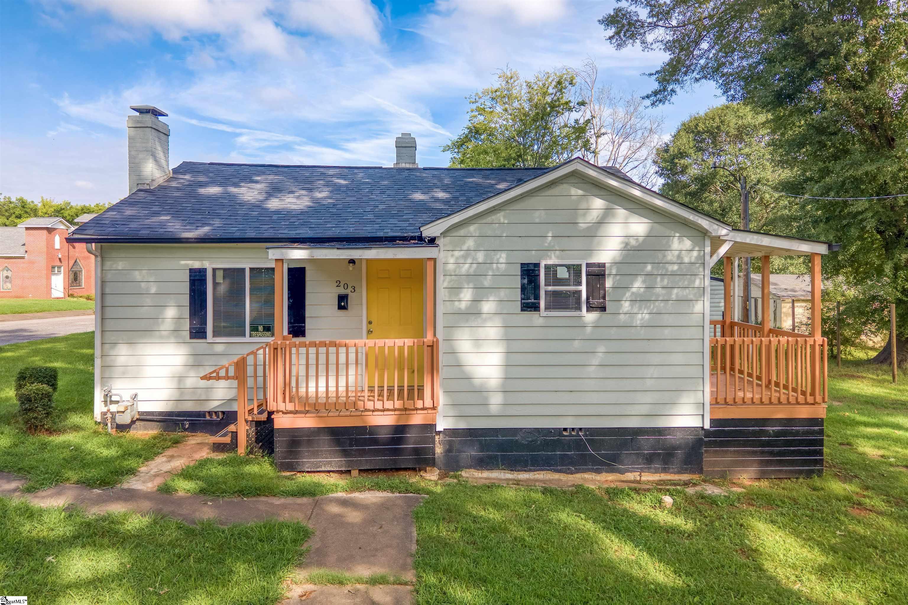 203 Short Peeler Street Gaffney, SC 29431