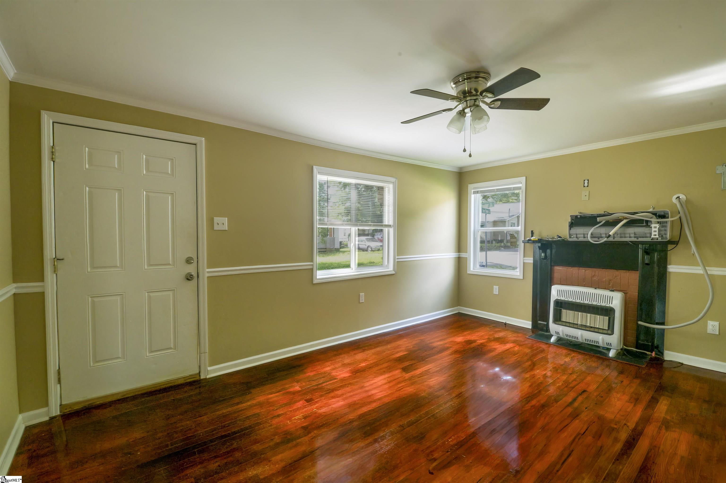 203 Short Peeler Street Gaffney, SC 29431