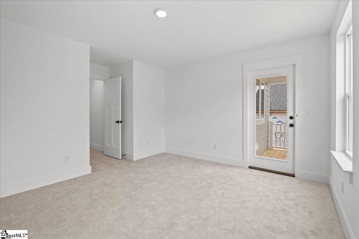 957 Diane Lane Moore, SC 29369