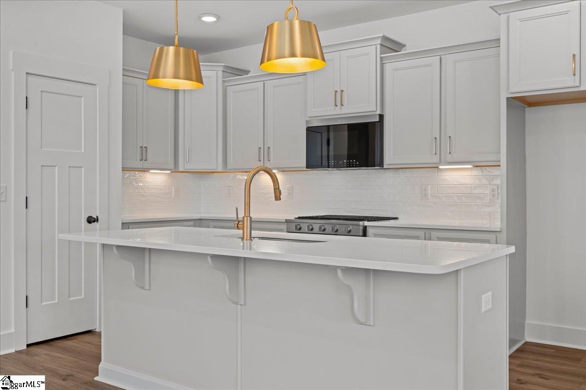 957 Diane Lane Moore, SC 29369