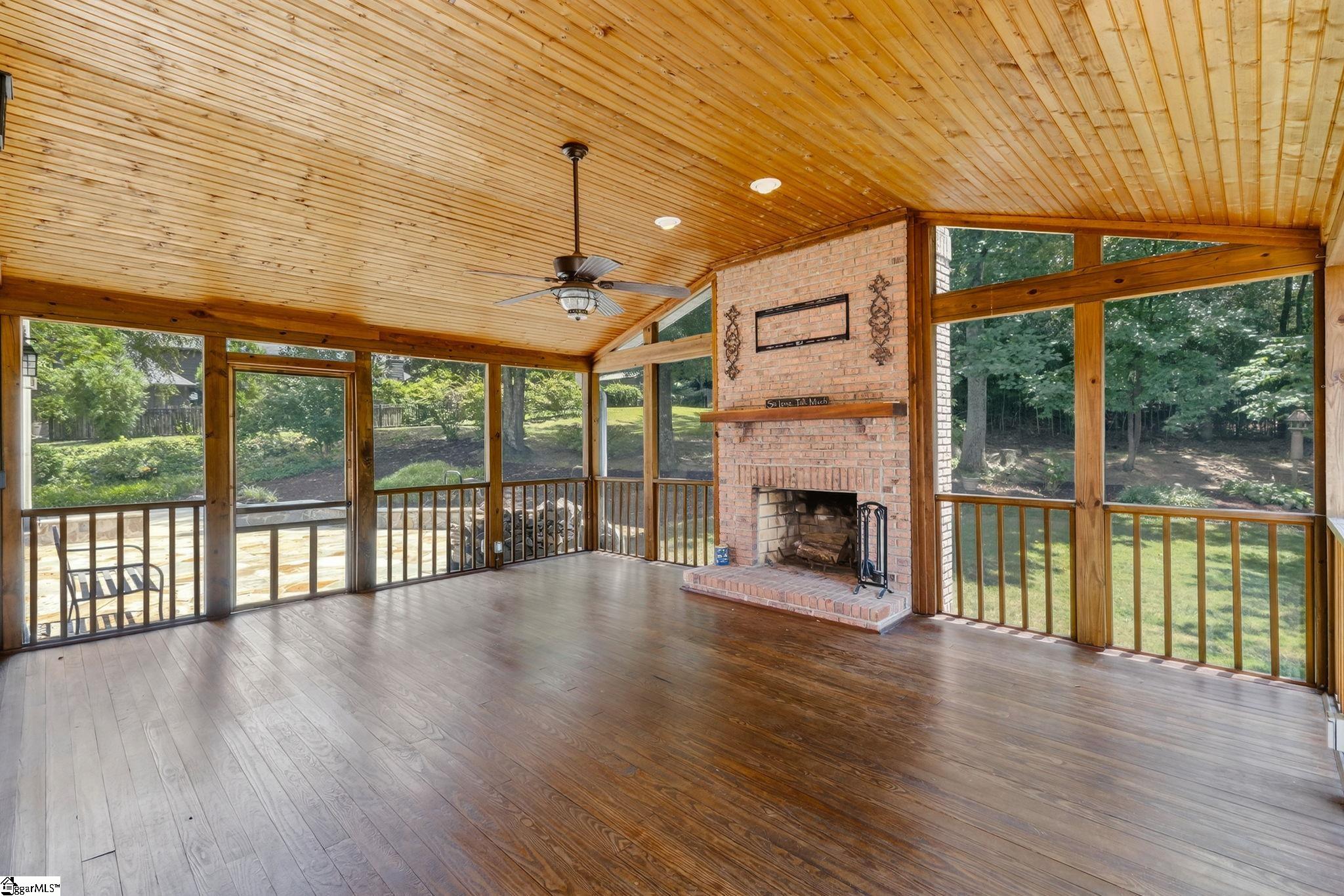 16 Woods Edge Court Greenville, SC 29615