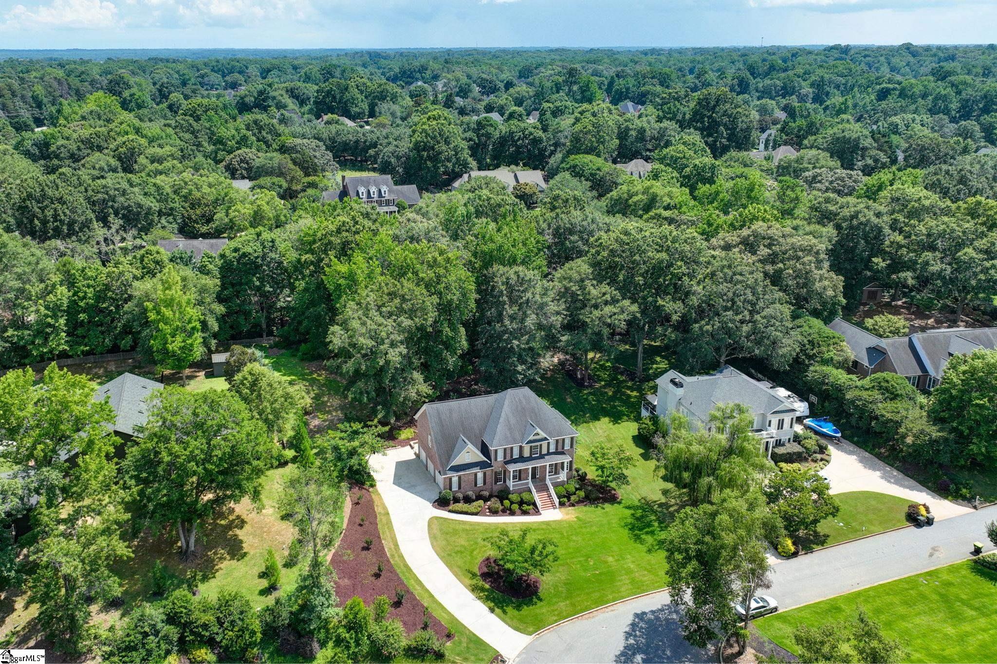 16 Woods Edge Court Greenville, SC 29615