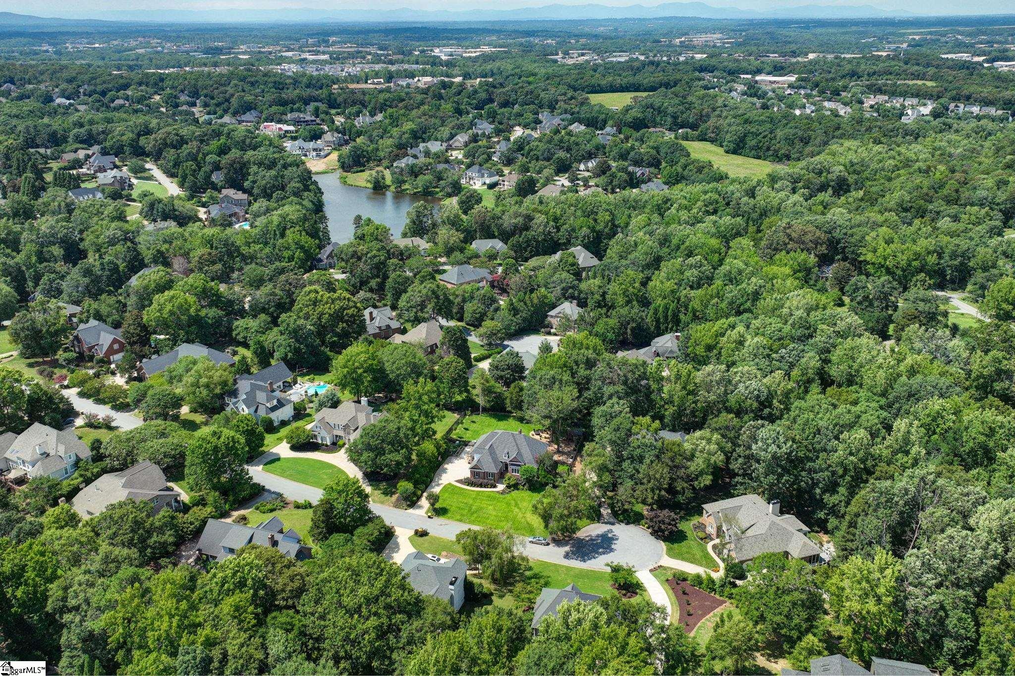16 Woods Edge Court Greenville, SC 29615
