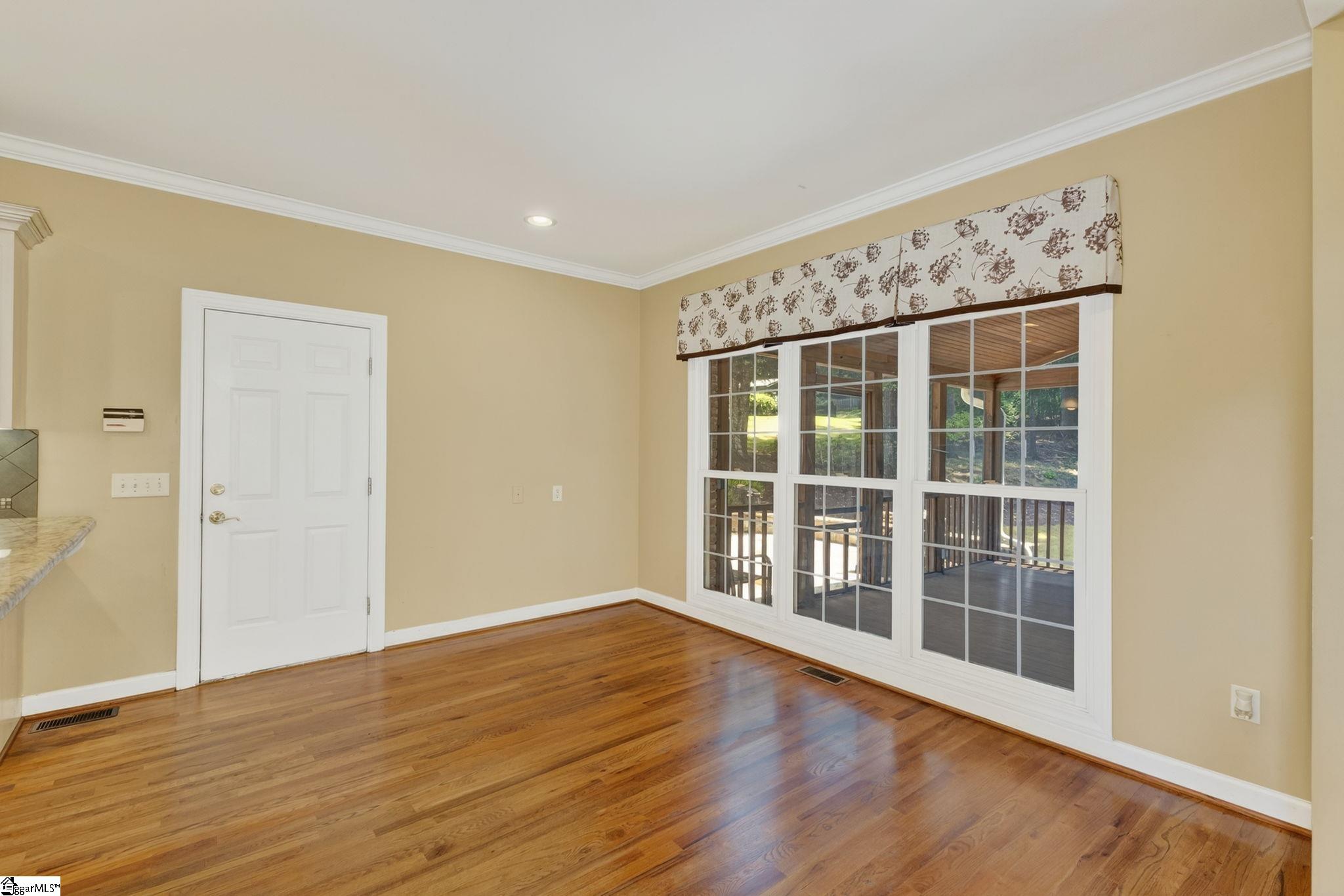 16 Woods Edge Court Greenville, SC 29615