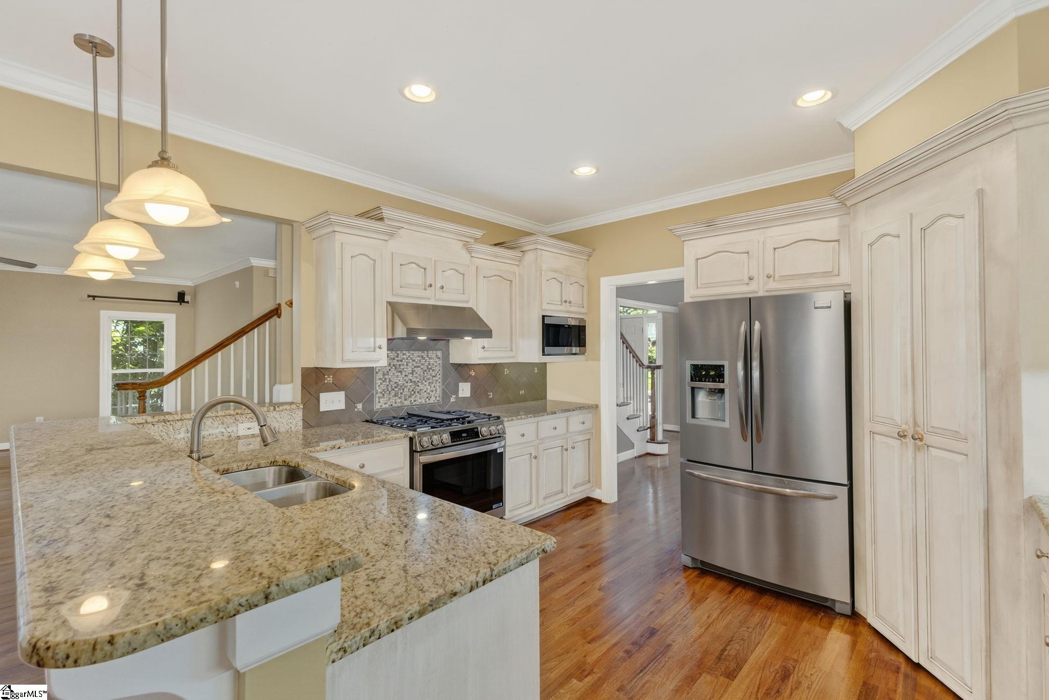 16 Woods Edge Court Greenville, SC 29615