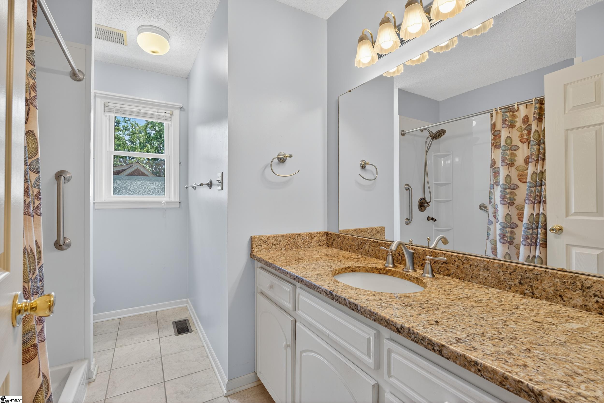 112 Cumberland Drive Moore, SC 29369
