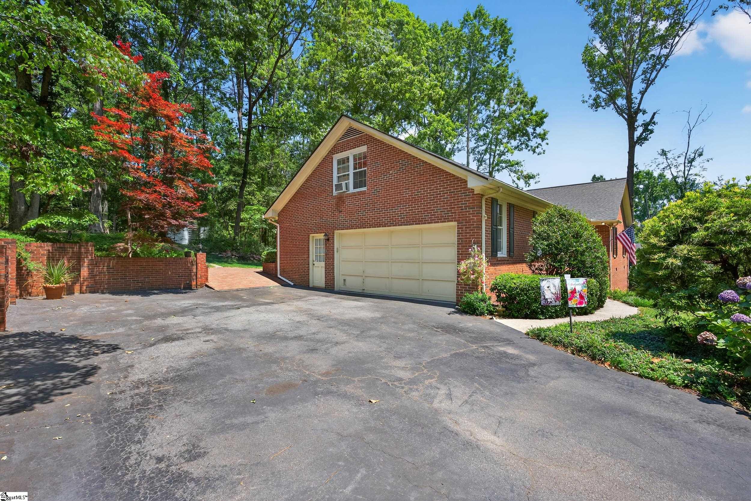 112 Cumberland Drive Moore, SC 29369