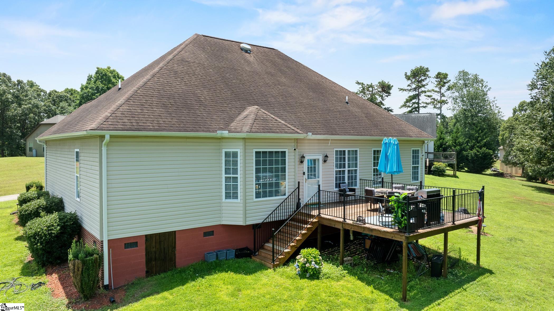715 Tudor Lane Boiling Springs, SC 29316
