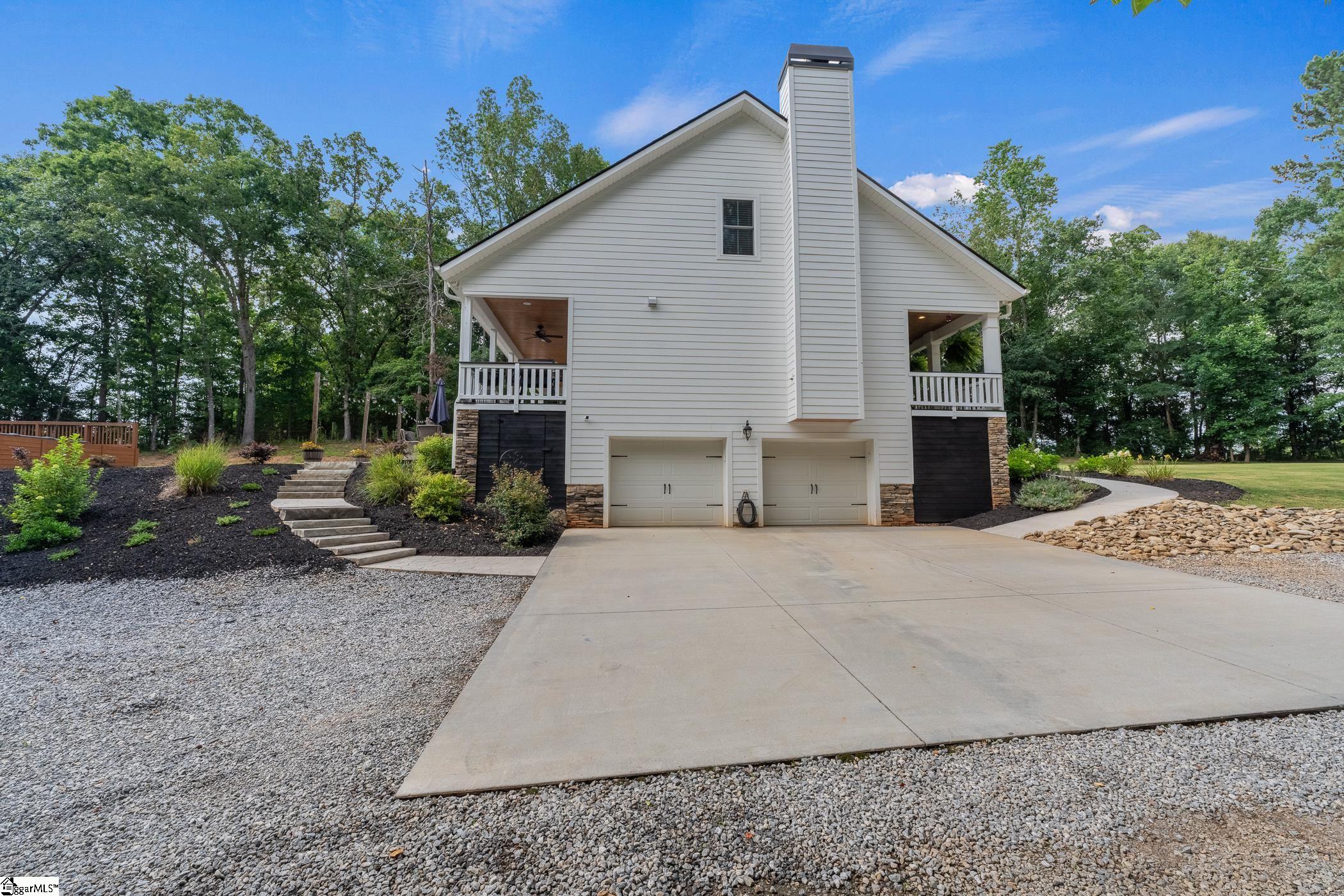 422 Oak Hill Road Belton, SC 29627