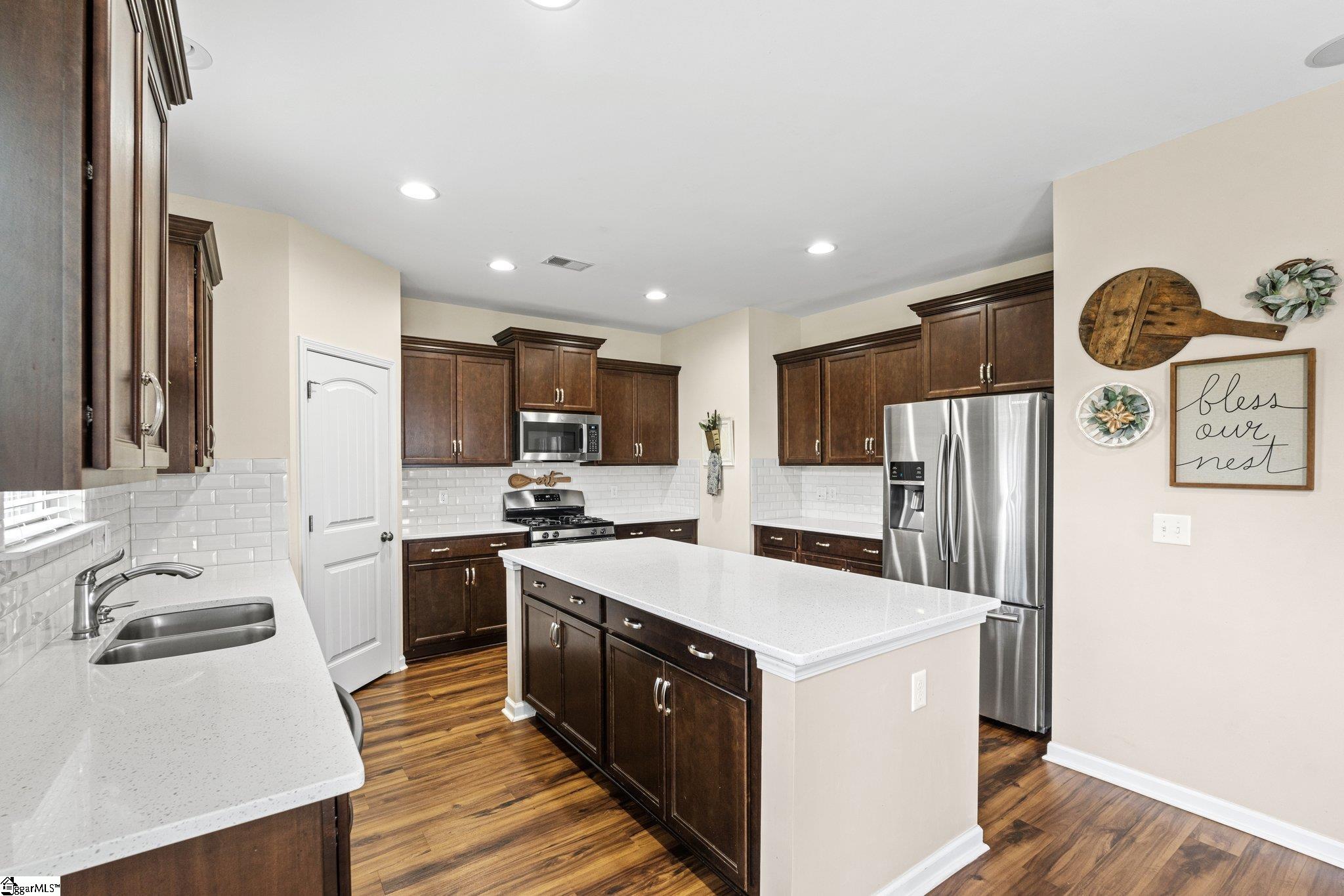 308 S Harvest Moon Way Easley, SC 29642