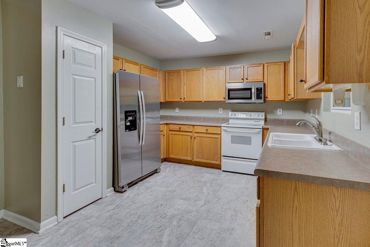27 Enoree View Drive Greer, SC 29650