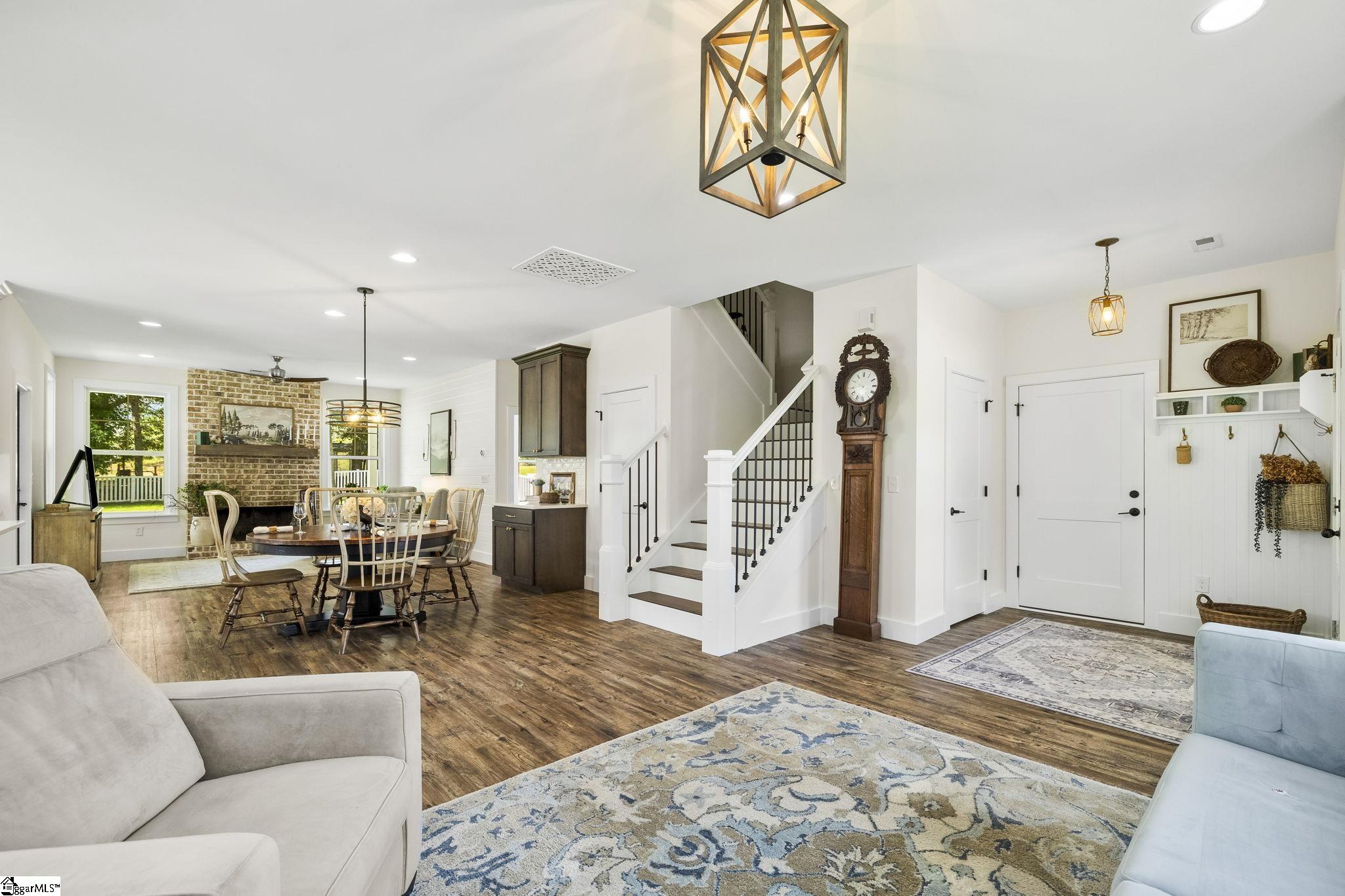 4588 N Highway 14 Greer, SC 29651