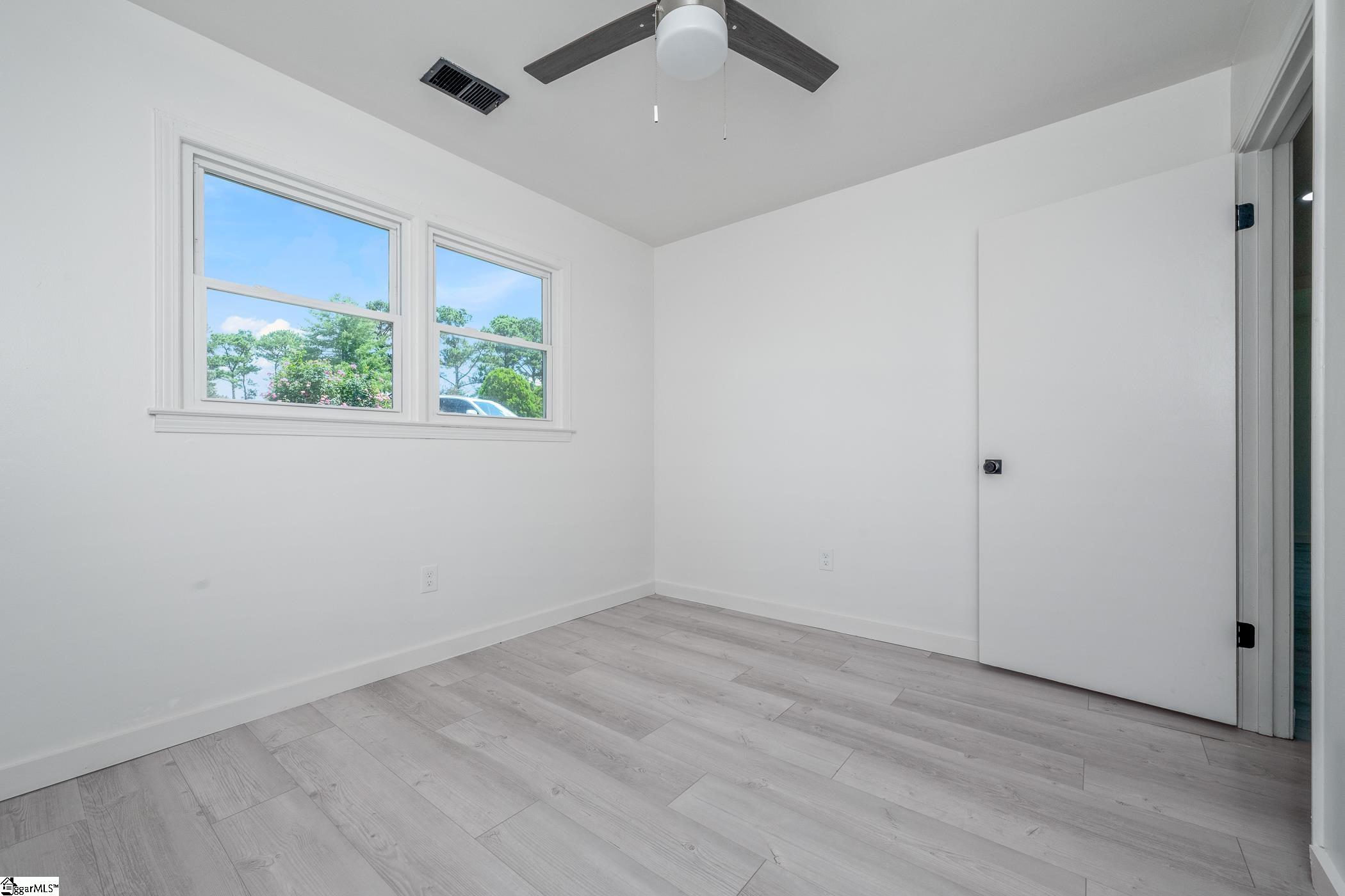 105 Foxhall Court Easley, SC 29640