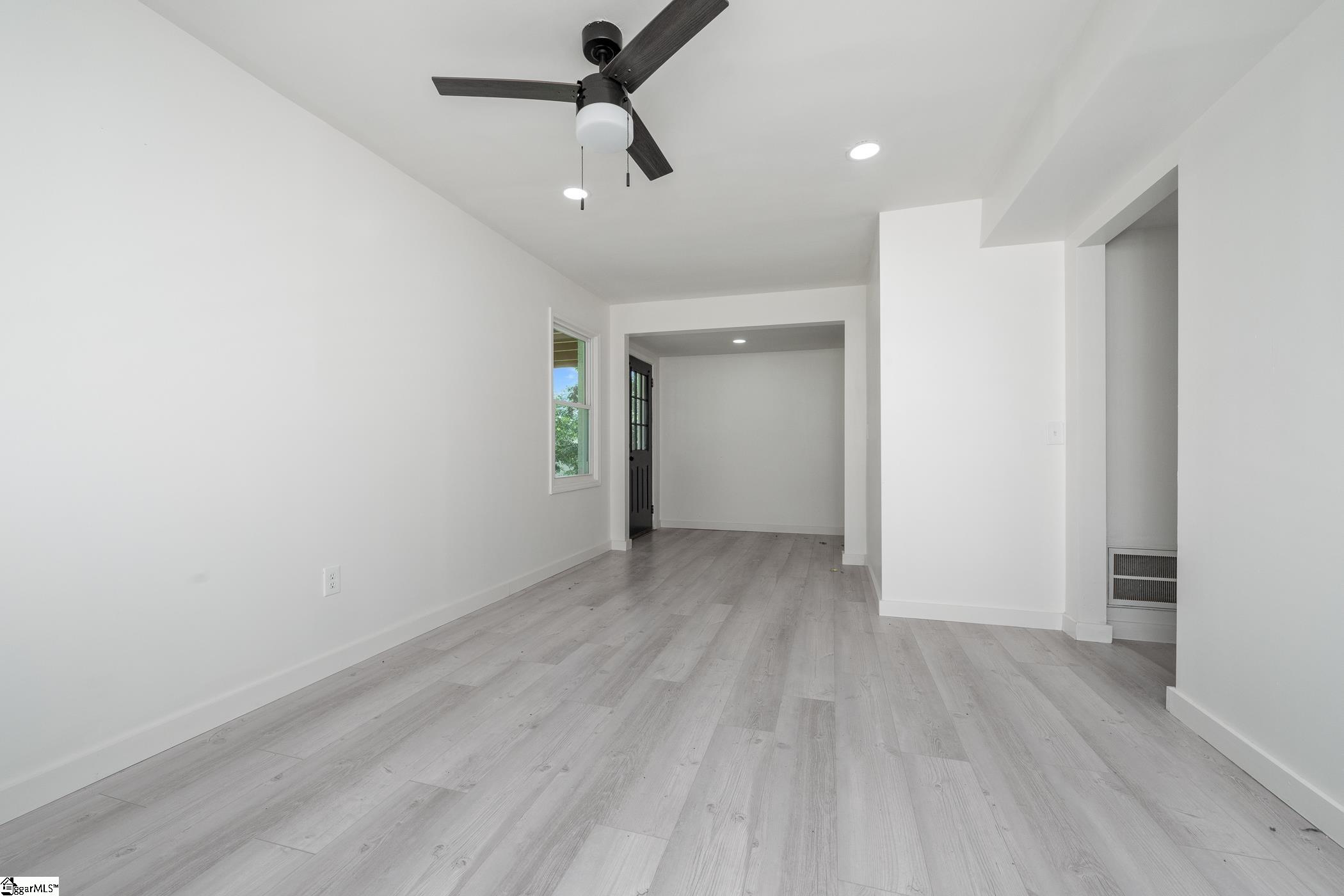 105 Foxhall Court Easley, SC 29640