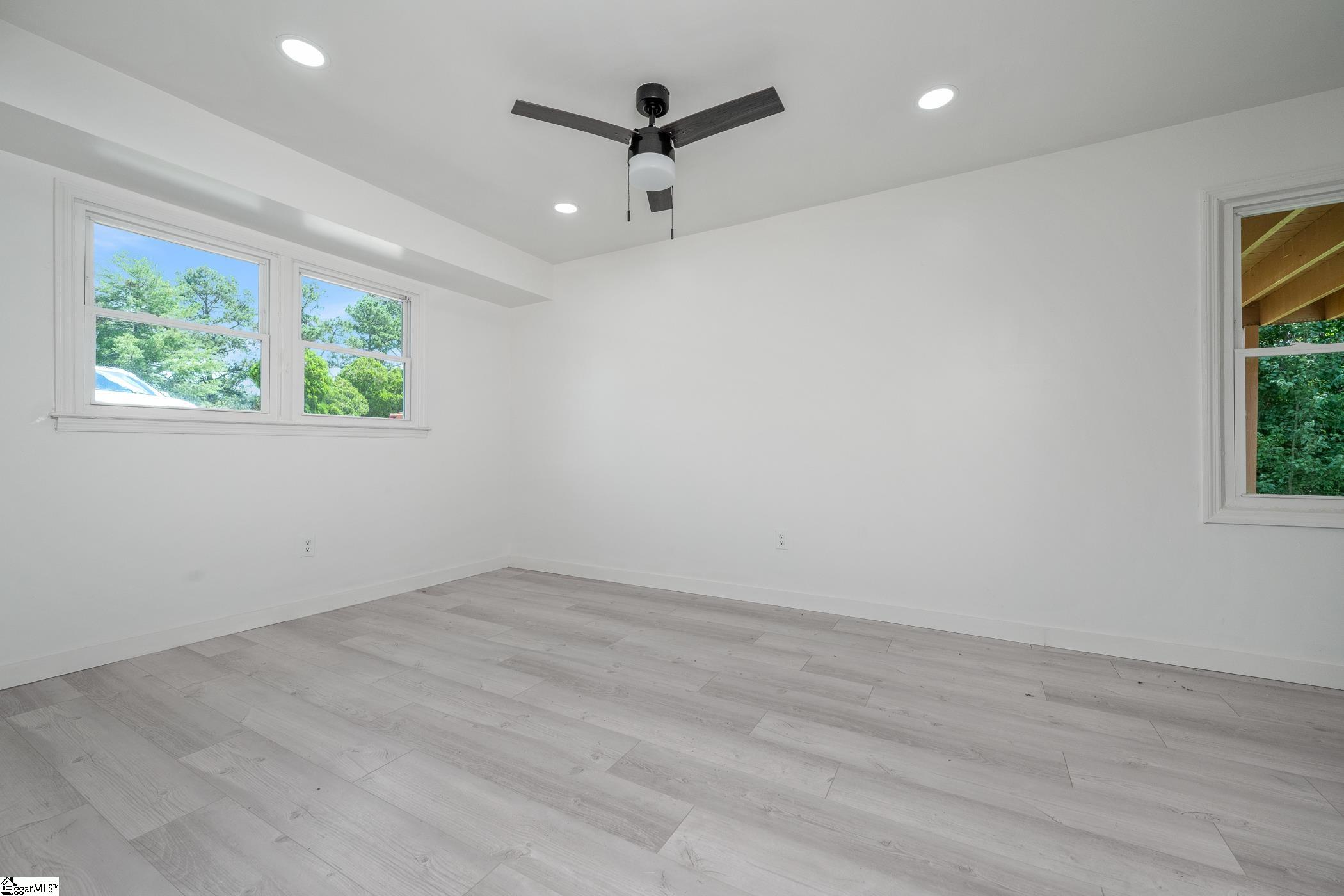 105 Foxhall Court Easley, SC 29640