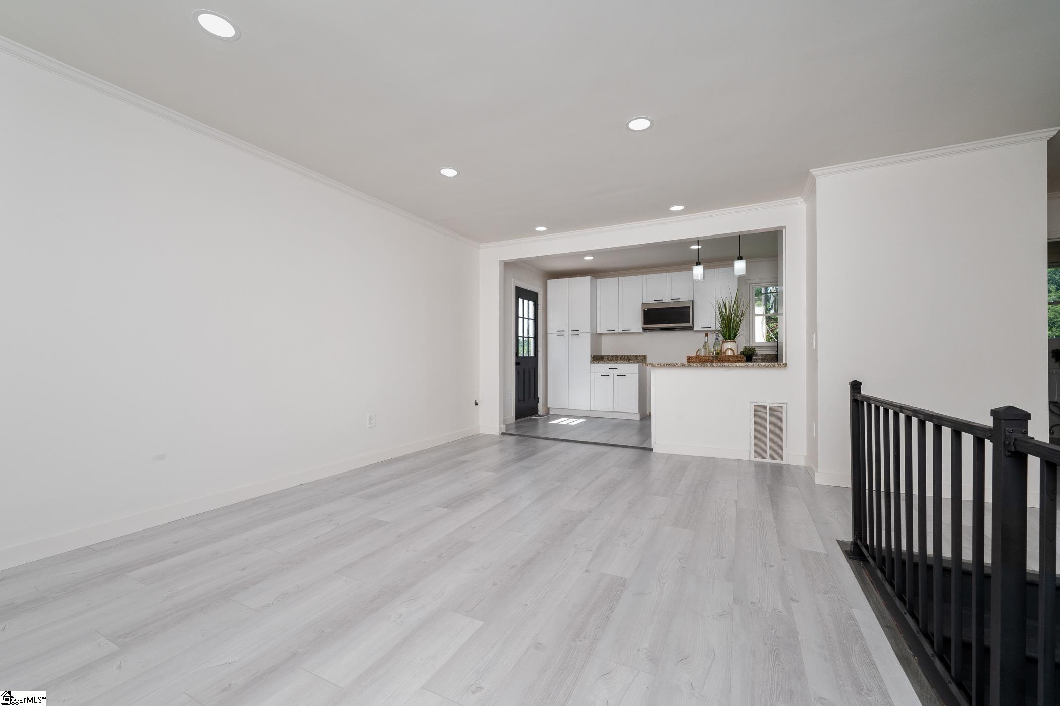 105 Foxhall Court Easley, SC 29640