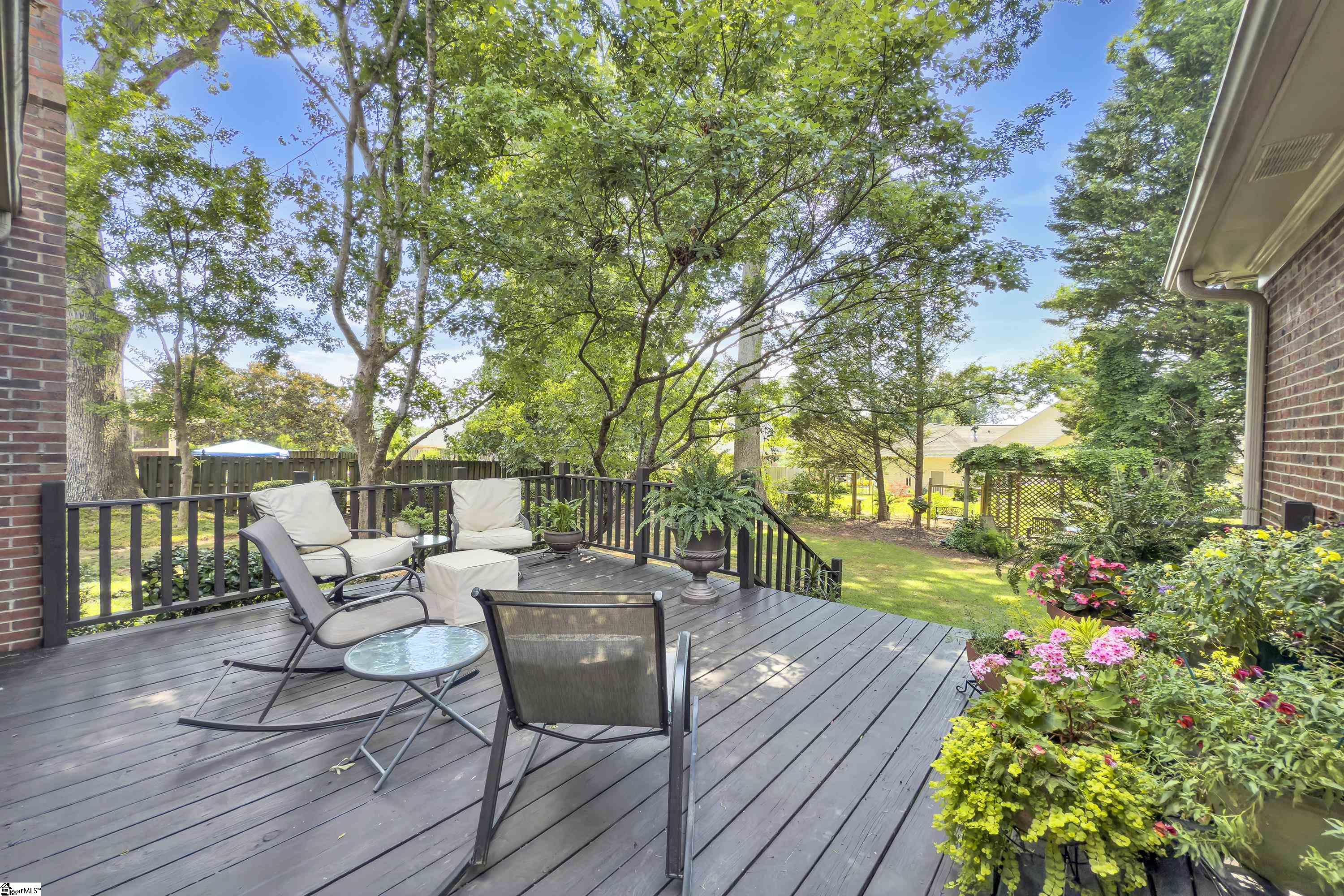 105 N Bennington Drive Spartanburg, SC 29307