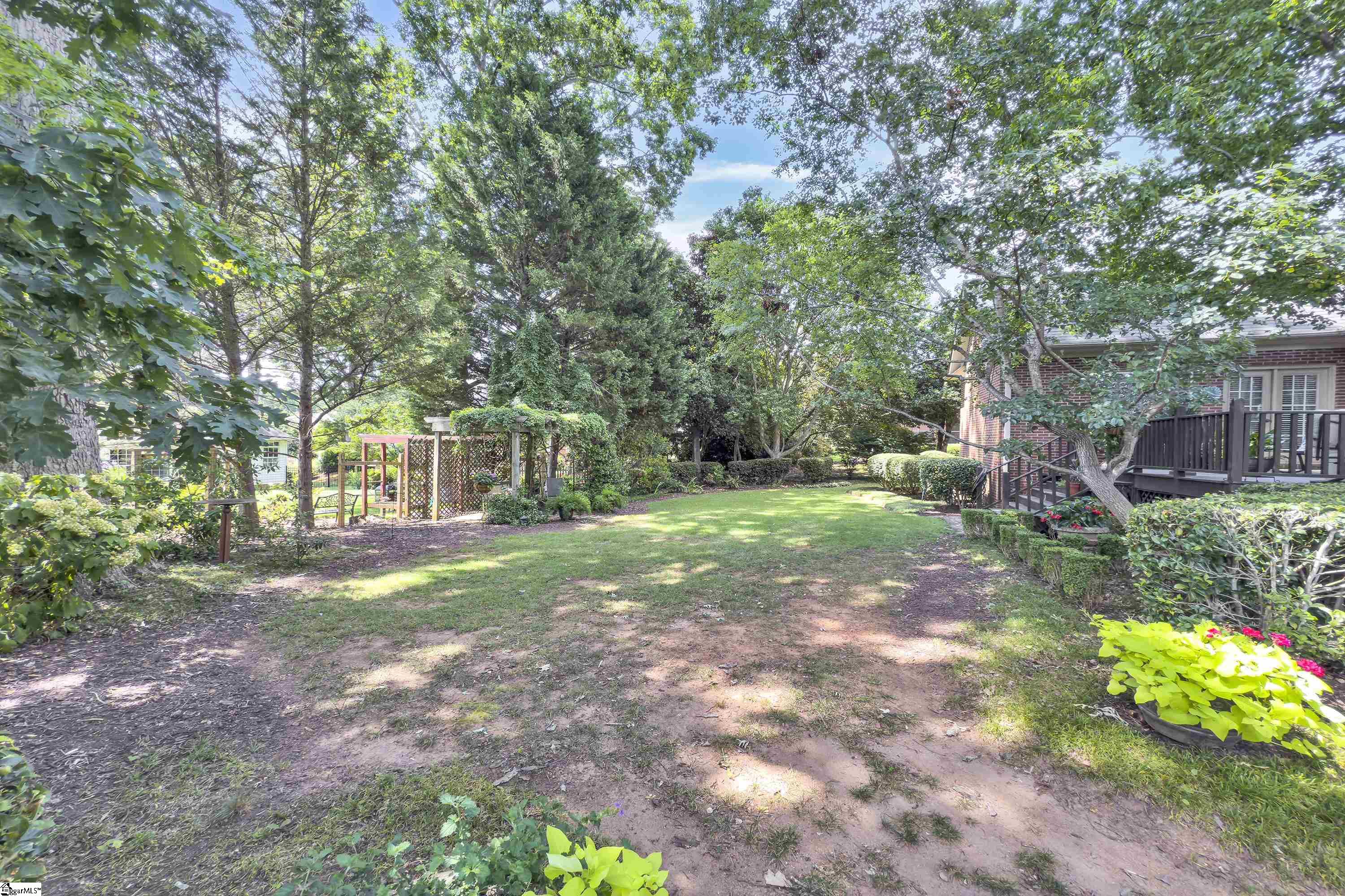 105 N Bennington Drive Spartanburg, SC 29307