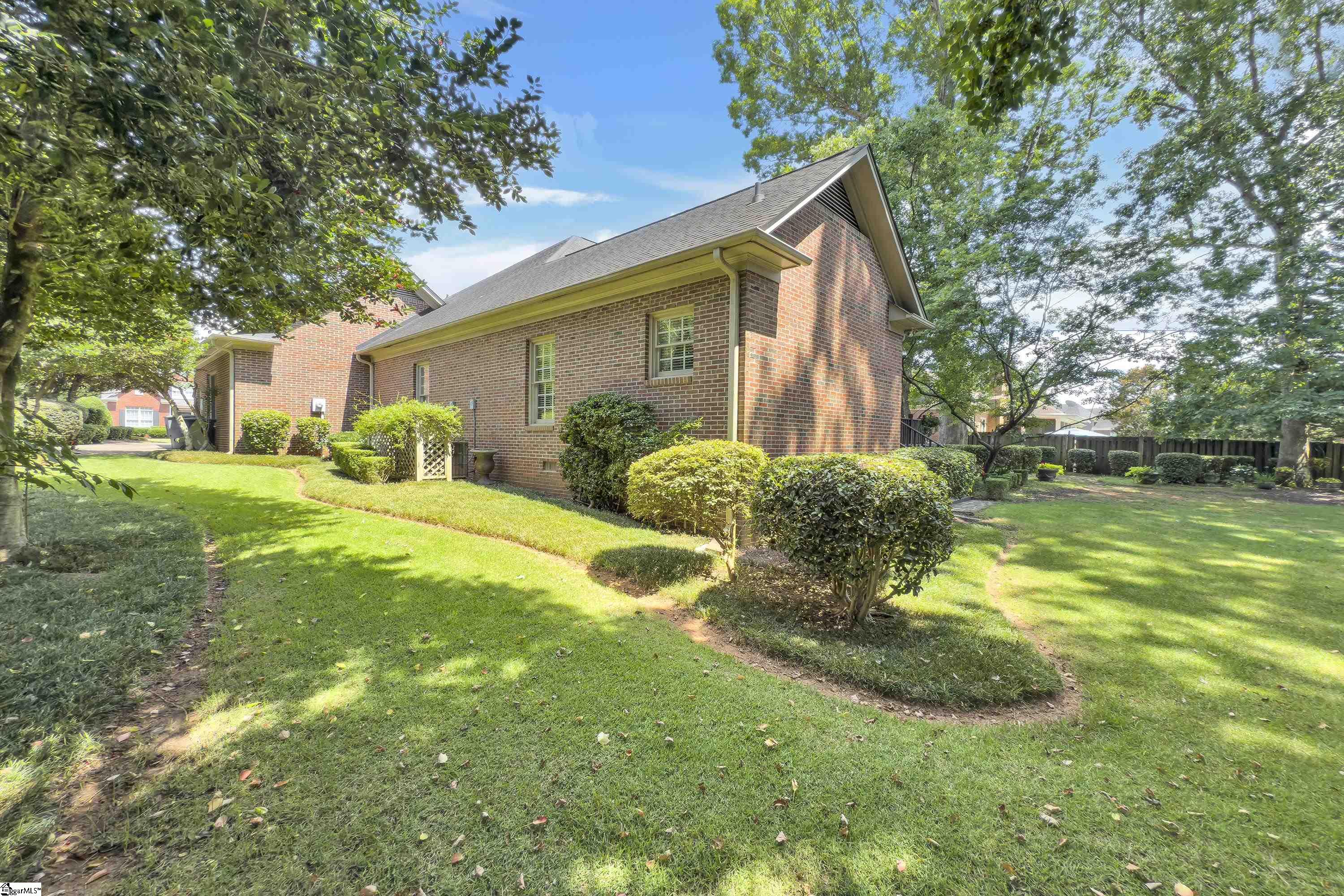105 N Bennington Drive Spartanburg, SC 29307