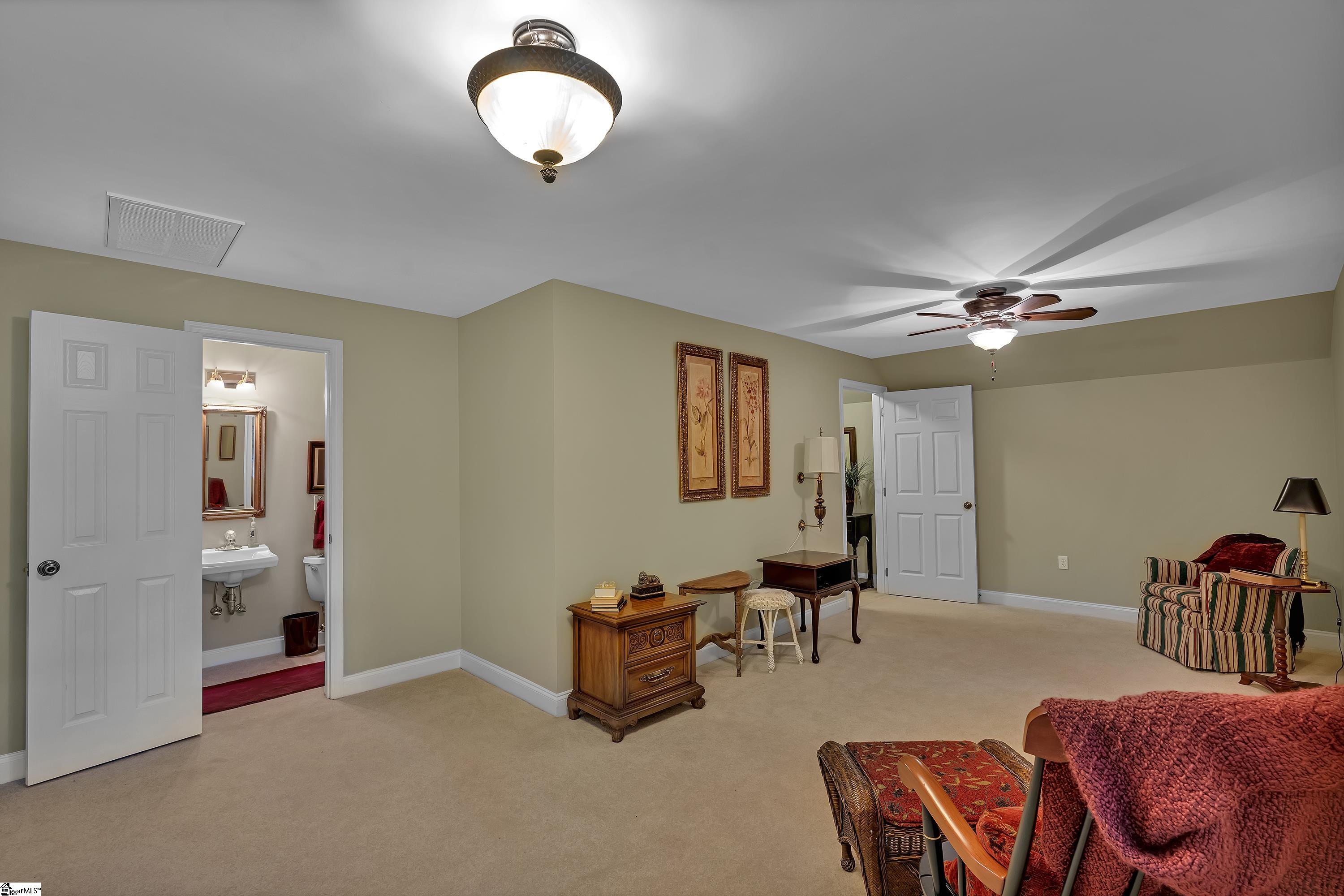 105 N Bennington Drive Spartanburg, SC 29307