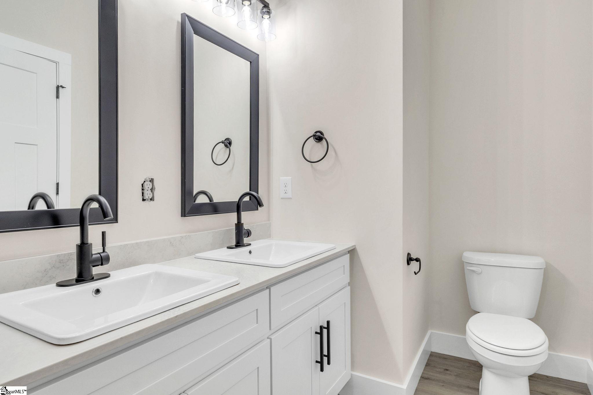 335 W Peachtree Street Woodruff, SC 29388