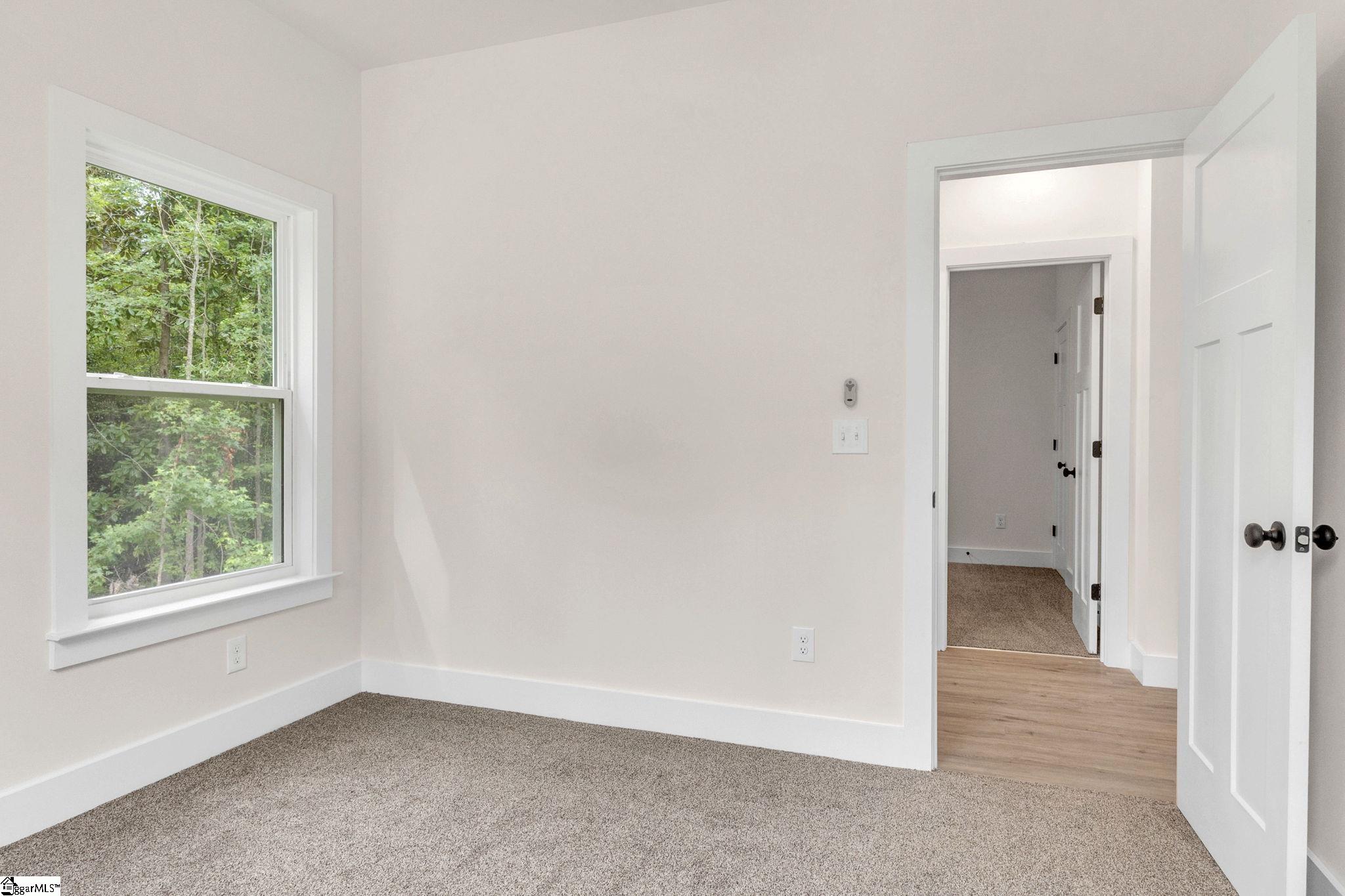335 W Peachtree Street Woodruff, SC 29388