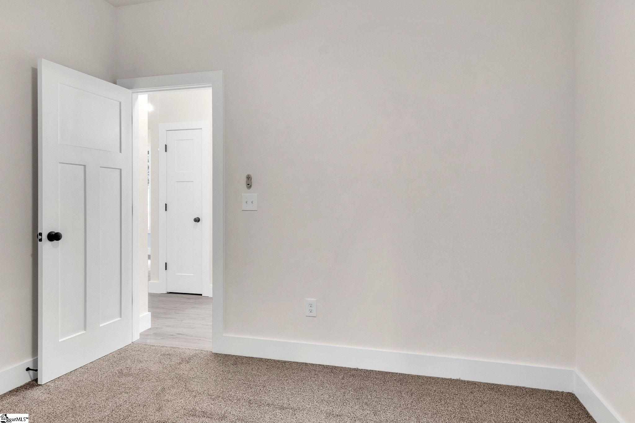 335 W Peachtree Street Woodruff, SC 29388