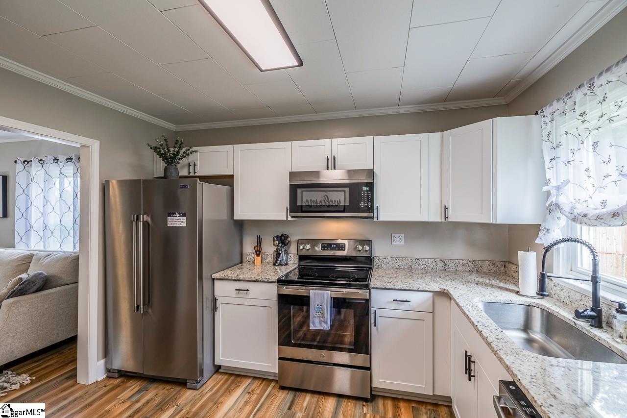 111 Mountain View Avenue Greer, SC 29650