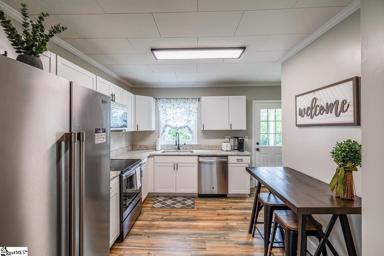 111 Mountain View Avenue Greer, SC 29650