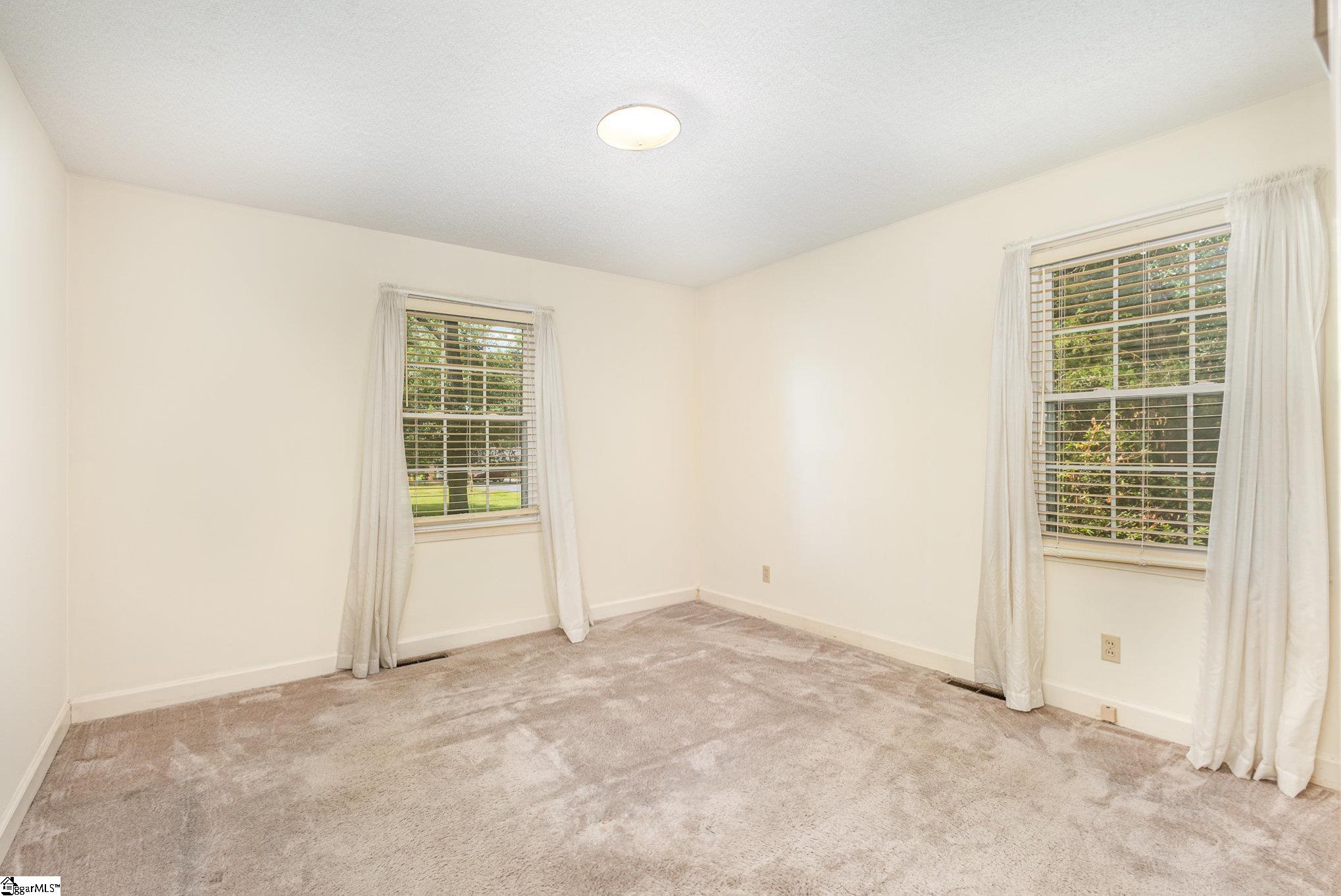 419 Ridge Drive Laurens, SC 29360
