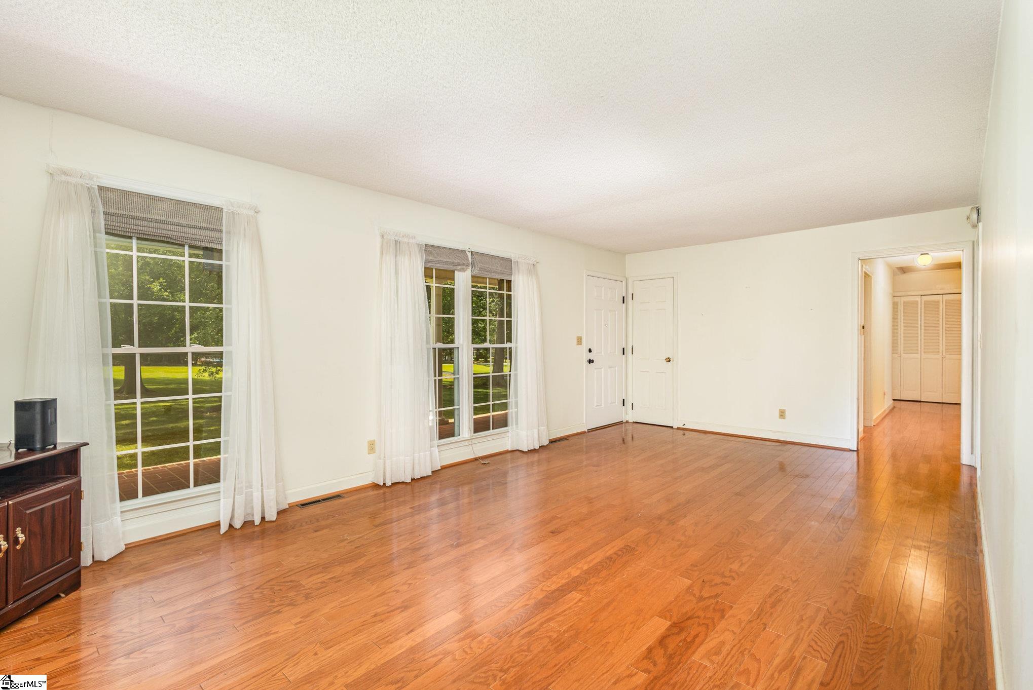 419 Ridge Drive Laurens, SC 29360