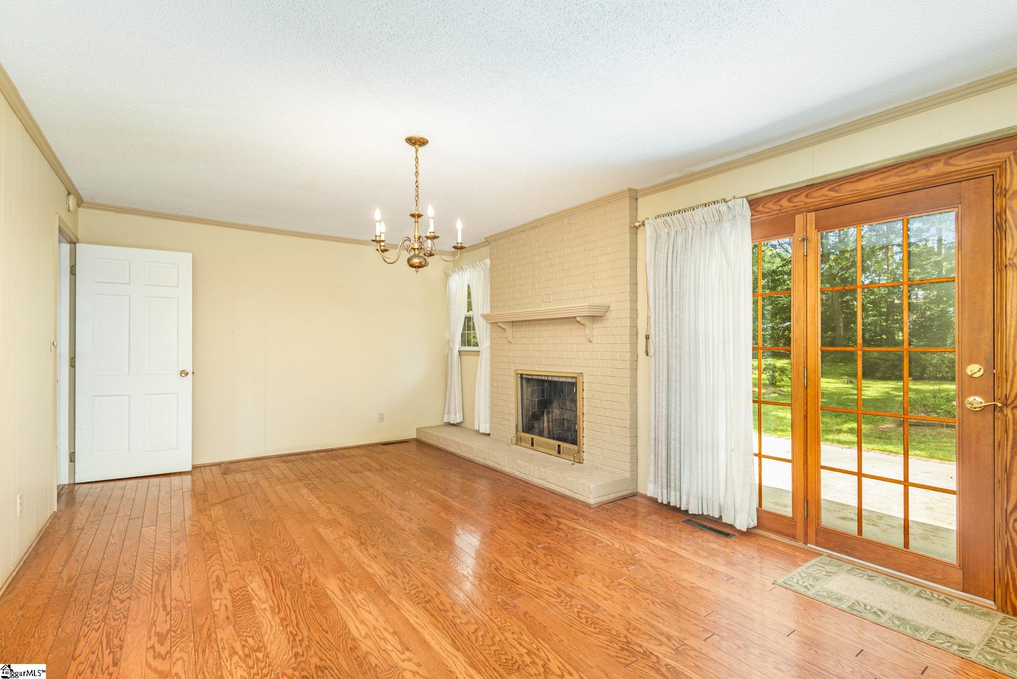 419 Ridge Drive Laurens, SC 29360